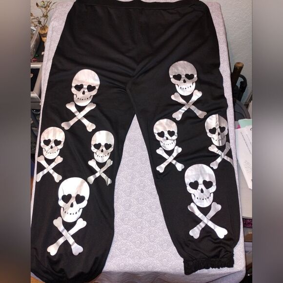 fancy qube Pants - Fancy silky silver skull lounge joggers pants XL